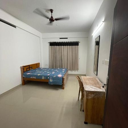 Highland Residency Hotel Attappādi Buitenkant foto