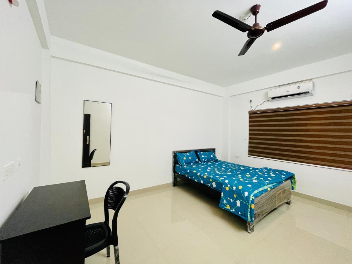 Highland Residency Hotel Attappādi Buitenkant foto